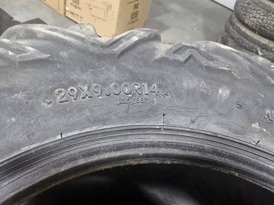 29x9.00R14 Maxis Bighorns