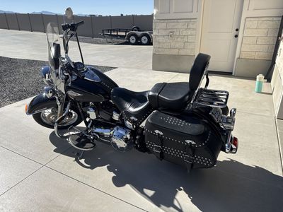 2014 Harley-Davidson Heritage Softail Classic Motorcycle Saddlebags , Windshield, tuner