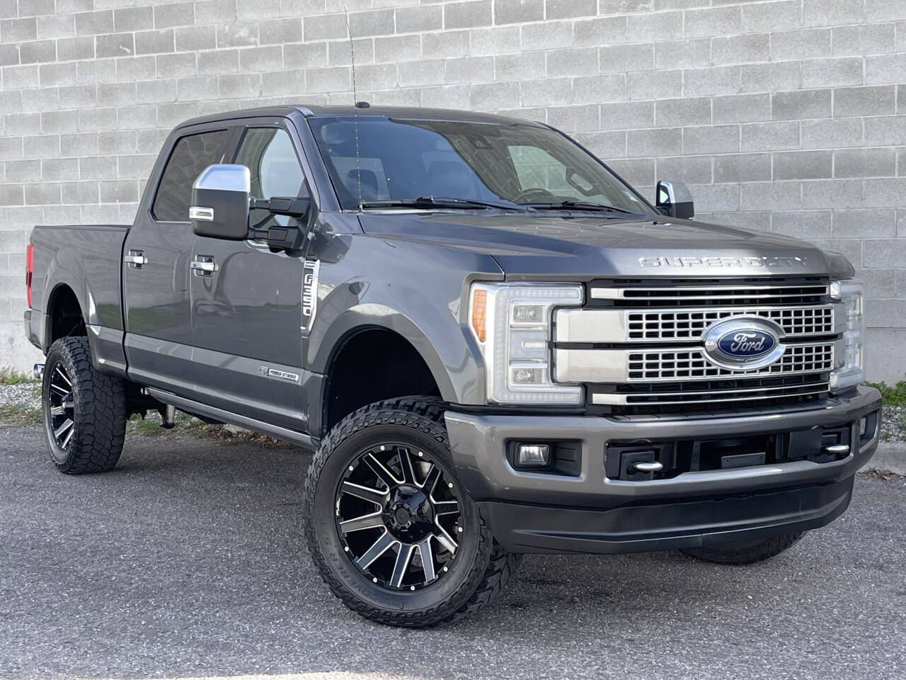 2017 Ford F-350 Super Duty Platinum