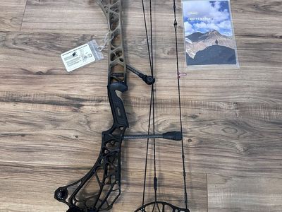 Mathews ARC 30