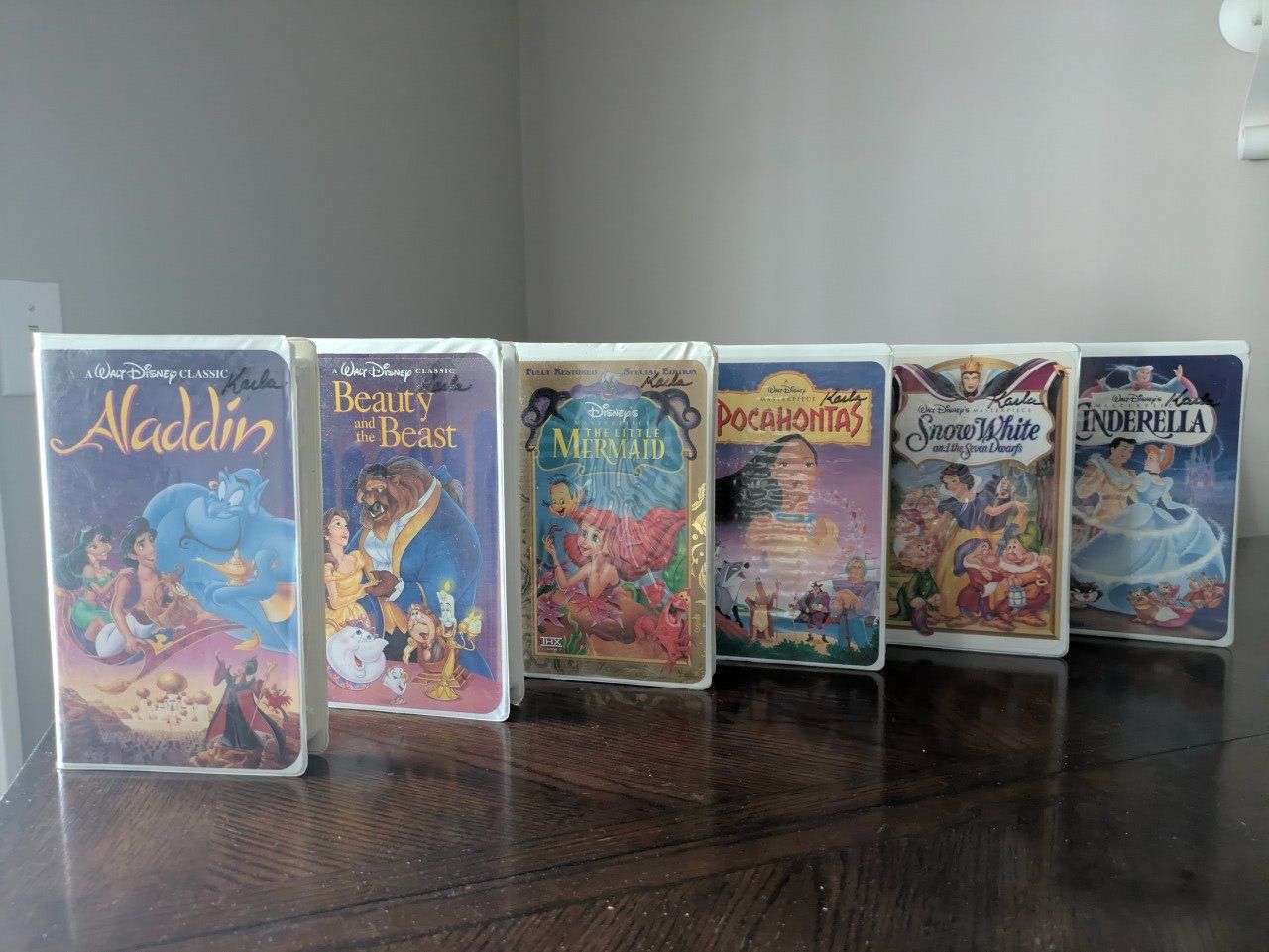 Disney princess VHS lot
Aladdin, Beauty & the Beast, Little Mermaid, Pocahontas, Snow White, Cinderella