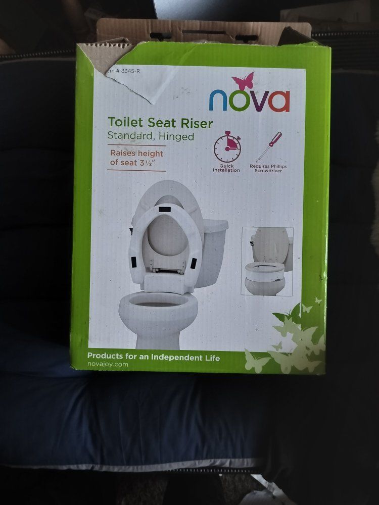 Nova toilet seat riser