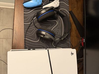 Ps5 Digital slim edition 1TB storage + 2 controllers