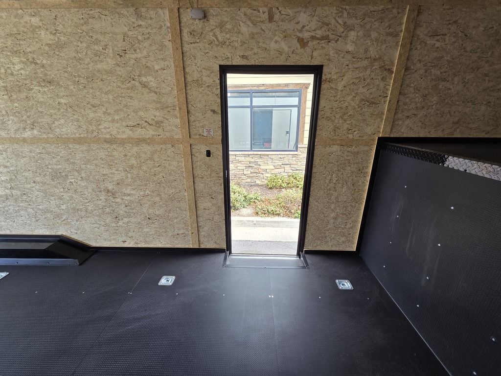 Main image 38