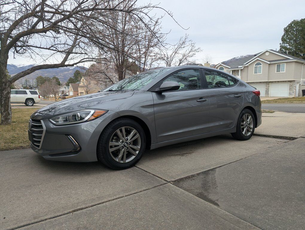 2018 HYUNDAI ELANTRA GL