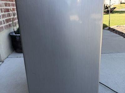 Magic Chef Mini Fridge Compact Refrigerator 3.5 cubic feet