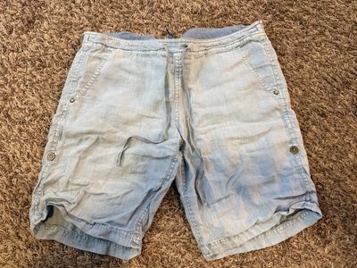 Michael Stars blue linen summer shorts with pocket