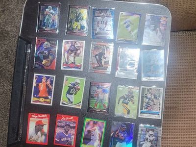 27,800 Sports Cards - Football, Baseball, Basketball, Pokémon, Golf - Hall of Famers & Rookies