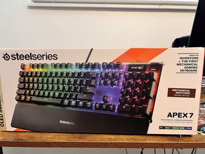 Steelseries Apex 7 keyboard