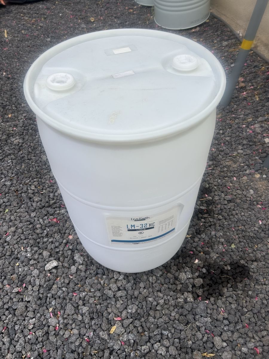 55 Gallon Plastic Barrel Drum for Storage/Water Collection