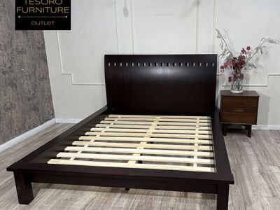LAUREL PLATFORM QUEEN BED WE OFFER DELIVERY