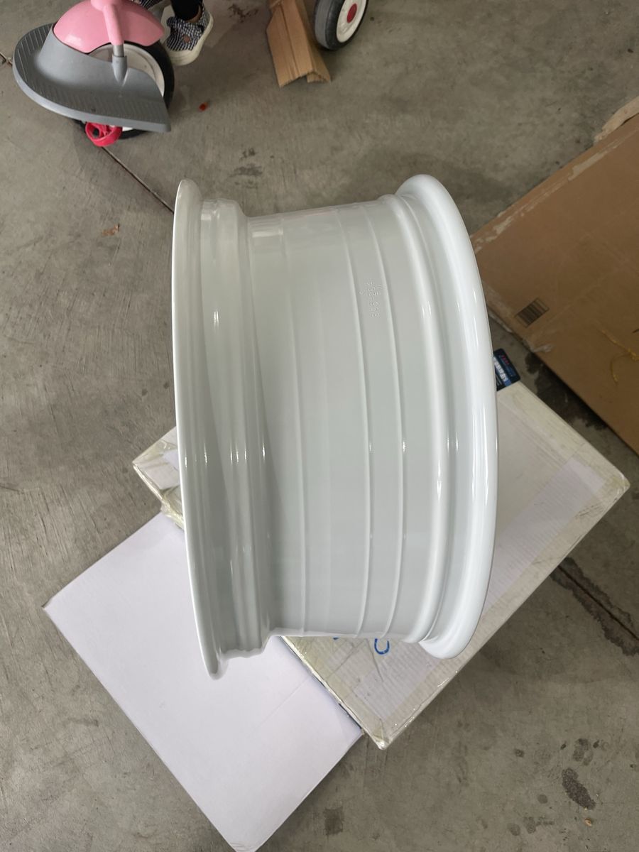 Main image 6