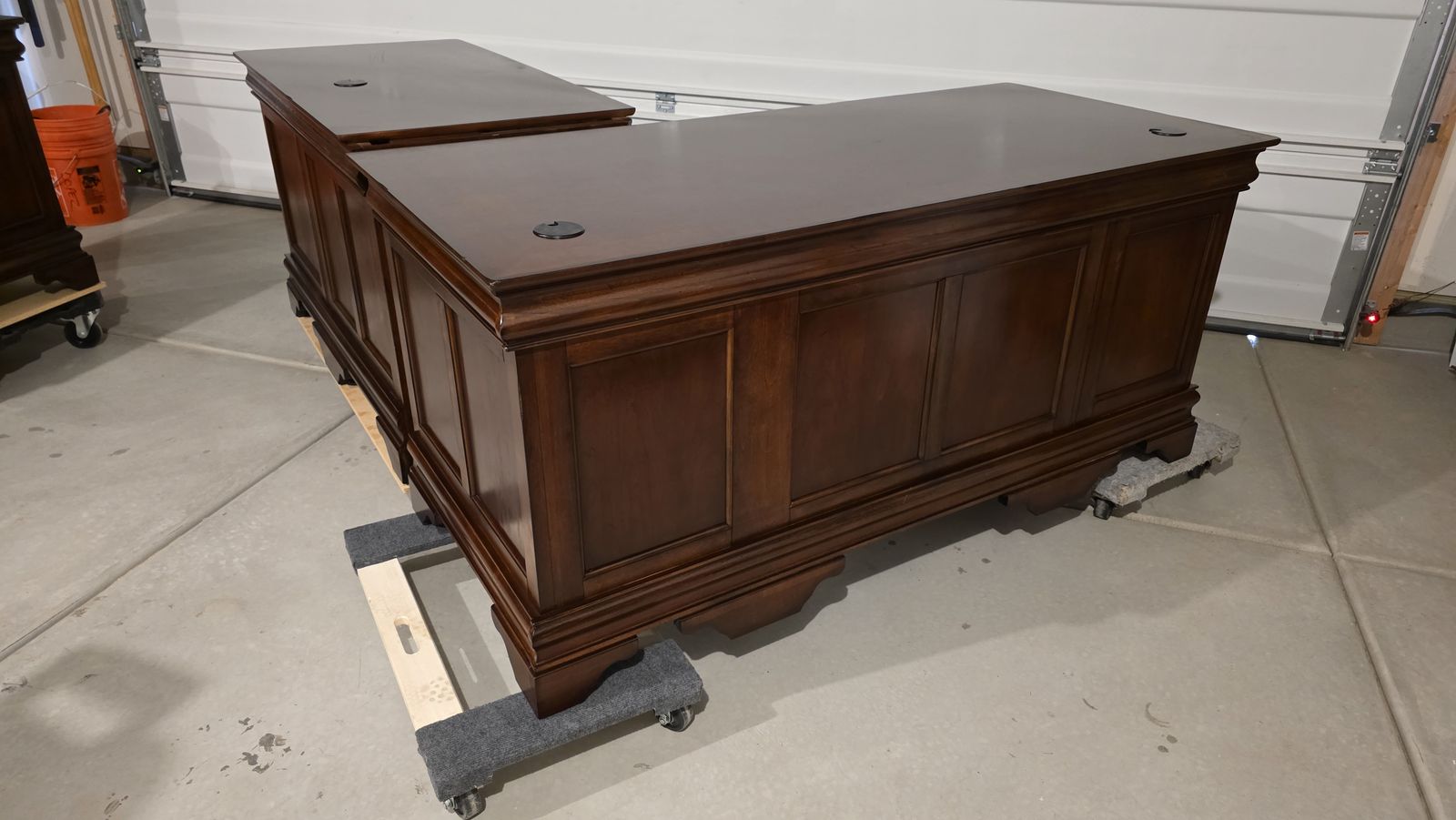 Main image 4
