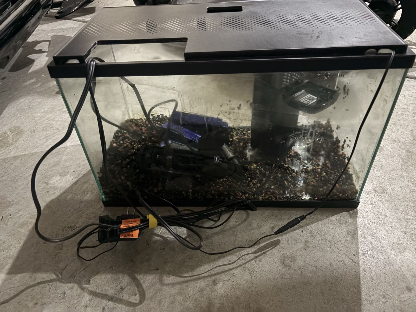 Fish tank, filter, heater, light + lid