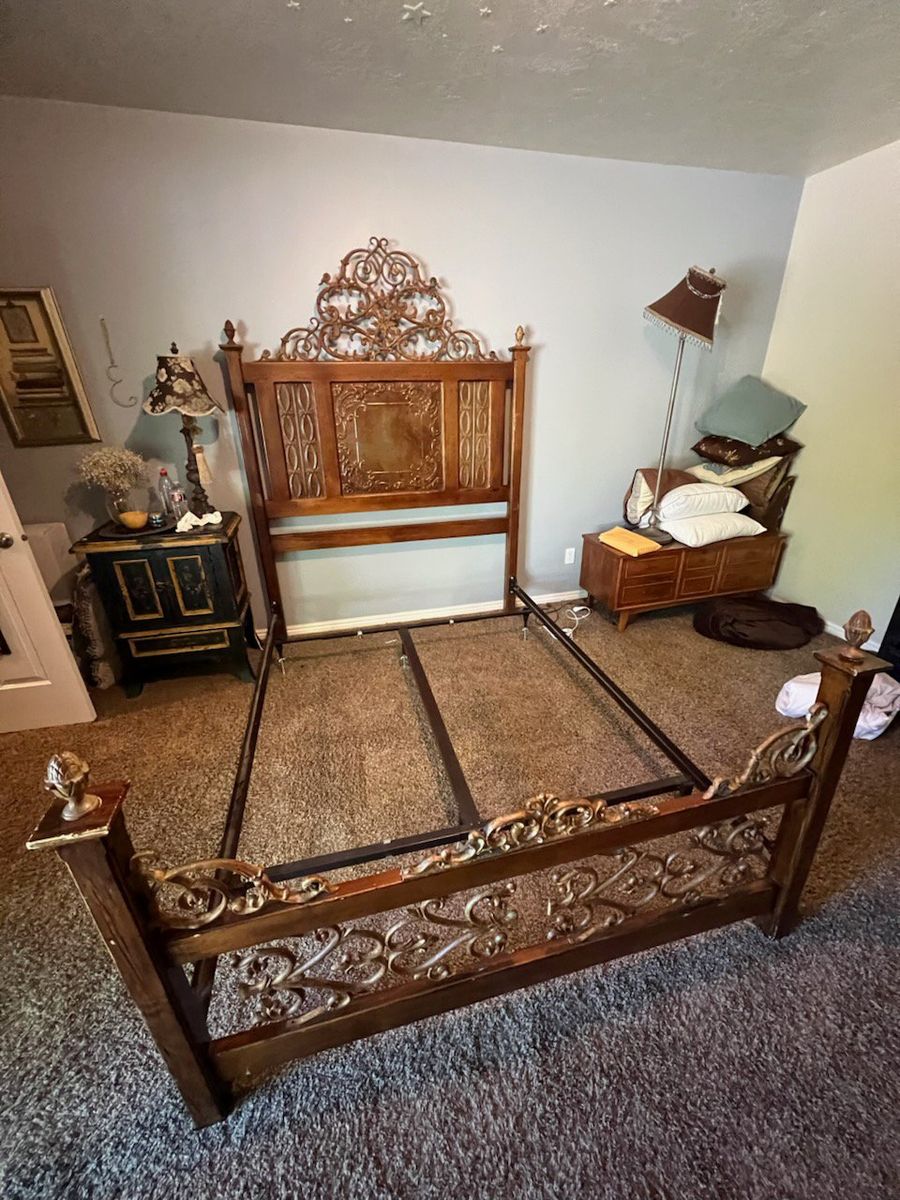 Main image 12