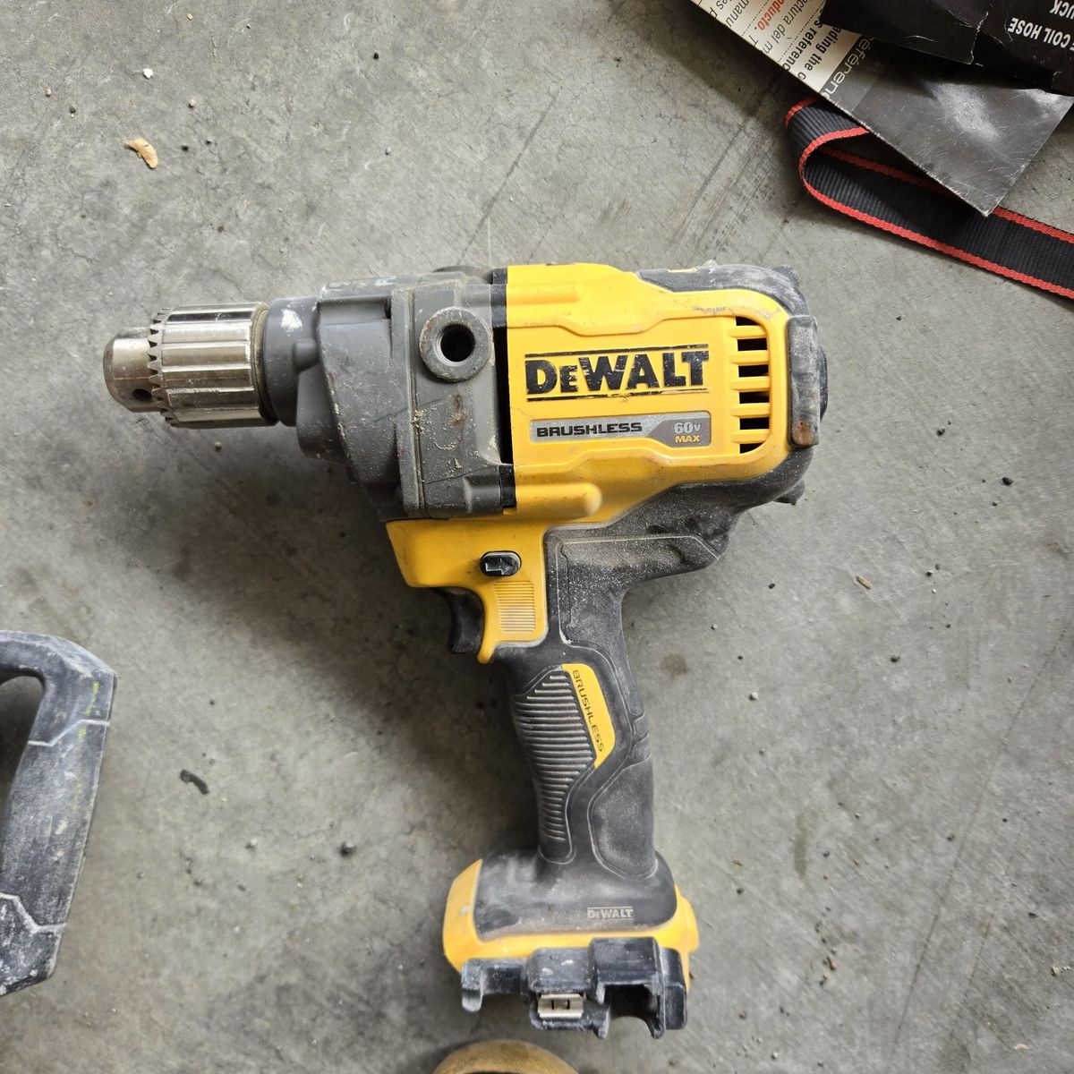 60v max dewalt half inch drill