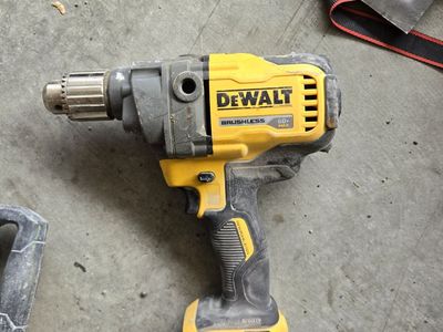60v max dewalt half inch drill