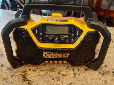 DEWALT 12V/20V MAX Jobsite Bluetooth Radio with 20V MAX XR POWERSTACK 5.0Ah Battery