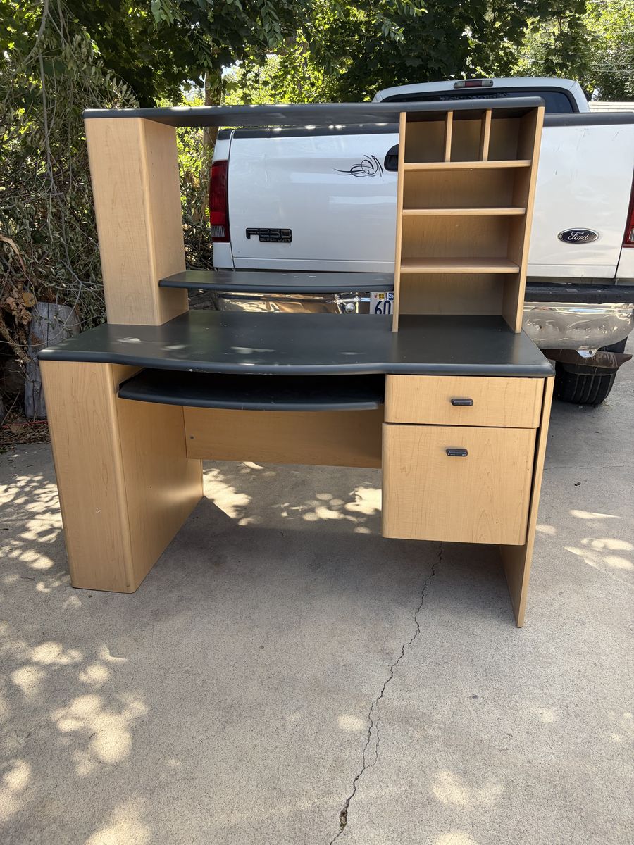 Computer Desk