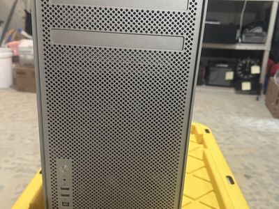 Mac Pro A1289, (2009) EMC 2314, Intel Xeon Quad-Core, 6GB RAM, 240GB HDD OS YOSEMITE