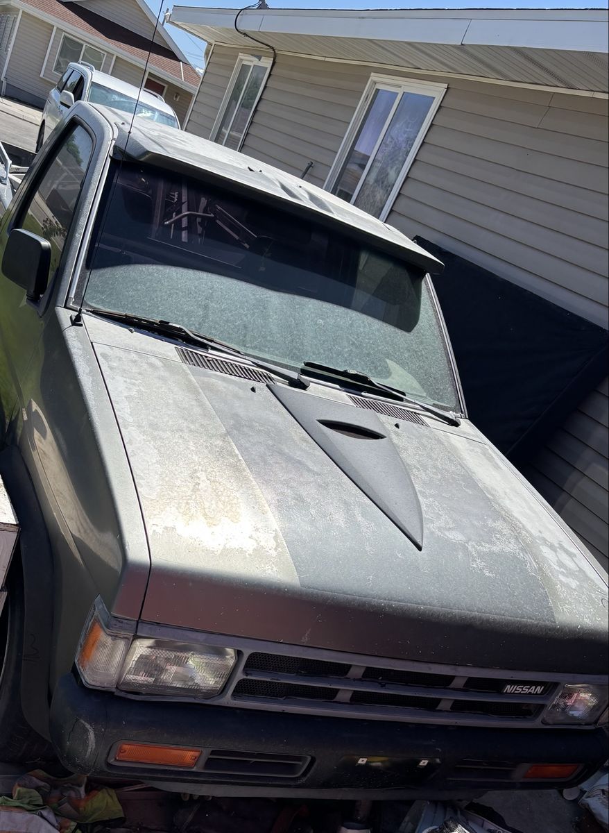 1989 Nissan Truck 