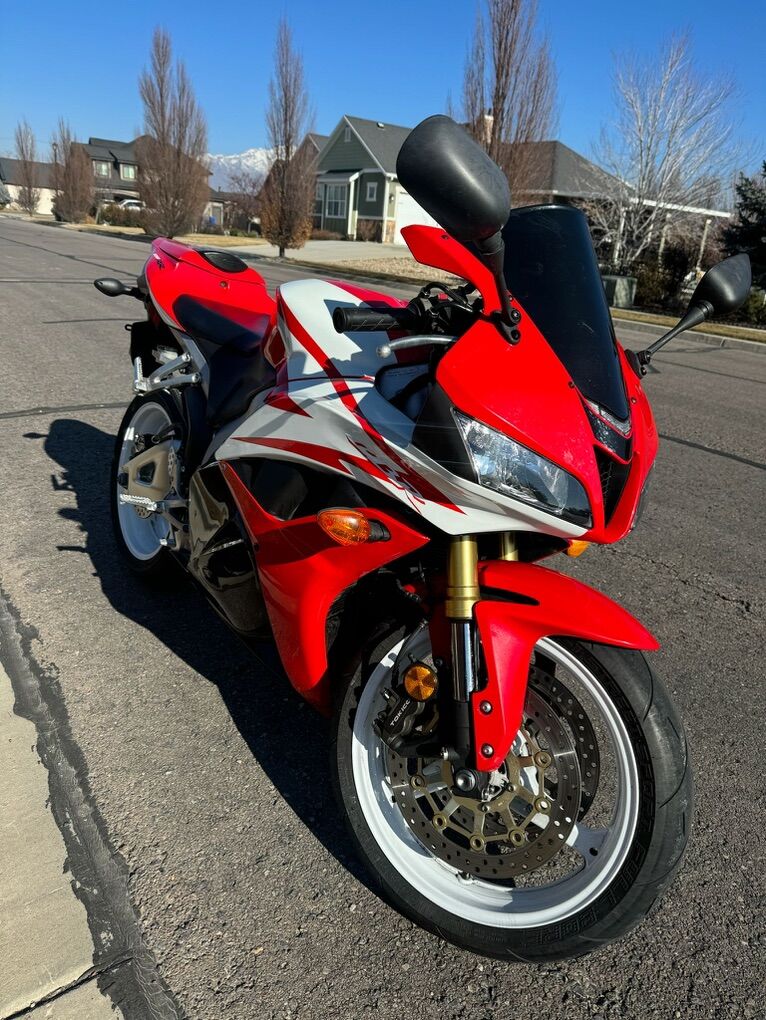 Clean 2012 Honda CBR 600RR