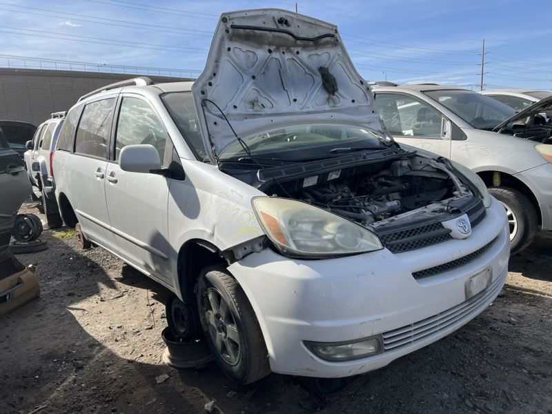 2004 Toyota Sienna Parts