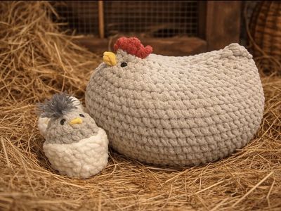 Easter Mamma And Chick Crochet Decor