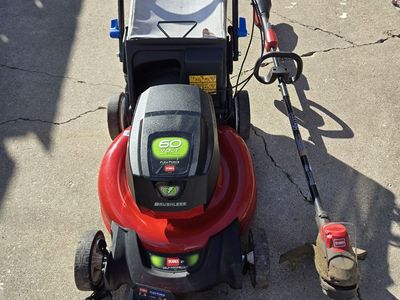 Toro 60 volt battery self propell lawnmower