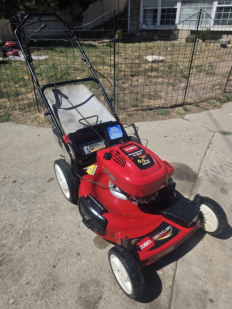 Toro 6.5 recycler self propelled lawn mower