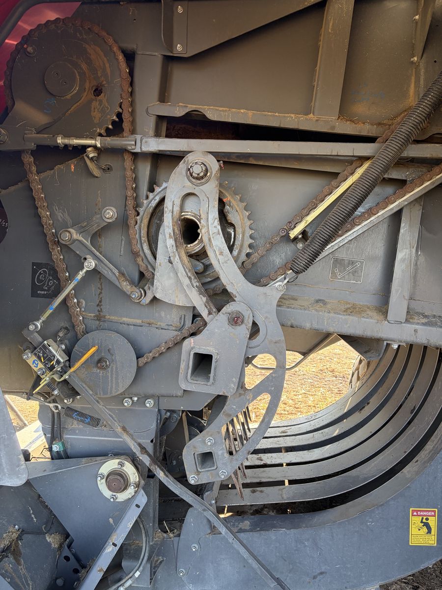 Massey 2290 baler