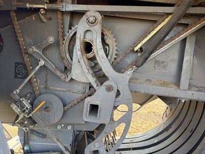 Massey 2290 baler