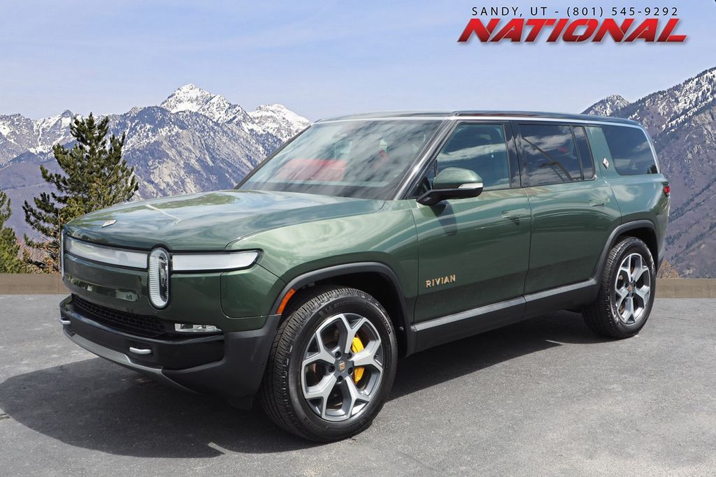 2024 Rivian R1S Adventure