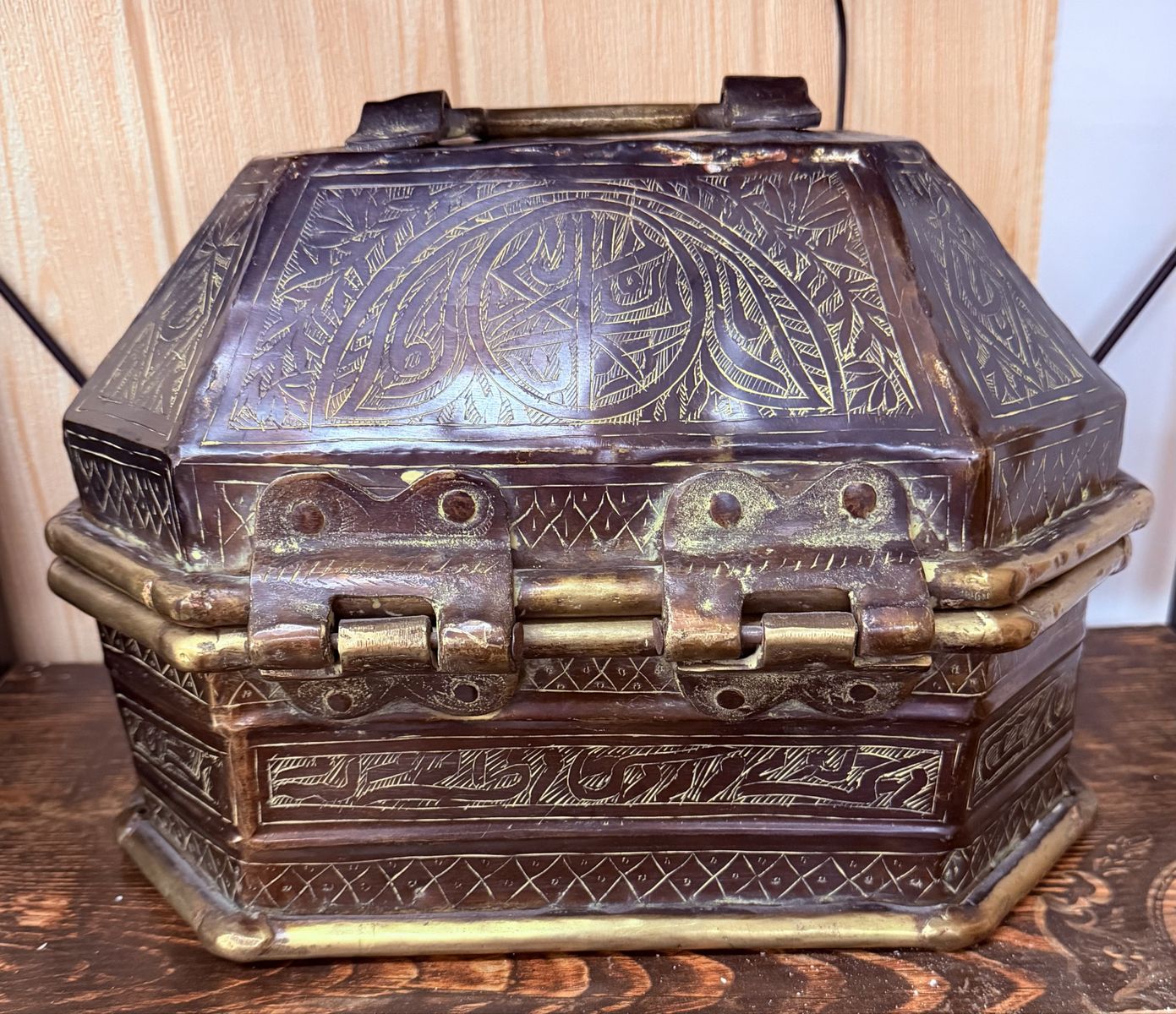 Vintage Handcrafted Etched Brass Octagonal Trinket Box Storage Chest