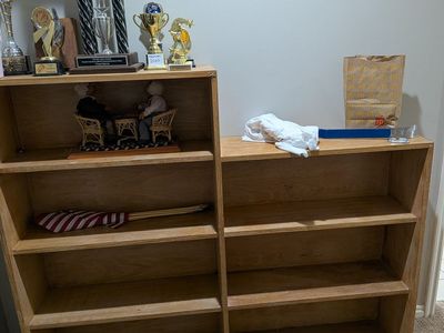 Split level bookshelf