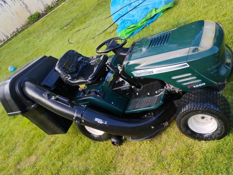 Craftsman mower w/extras yard trailer