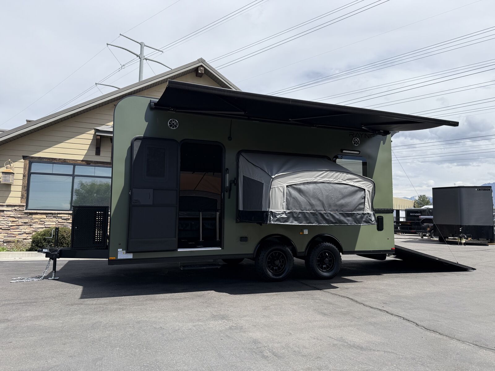 Raynger 8x18 / 8.5x18 Toy Hauler Travel Trailer Bumper Pull Camper R.V. Cargo