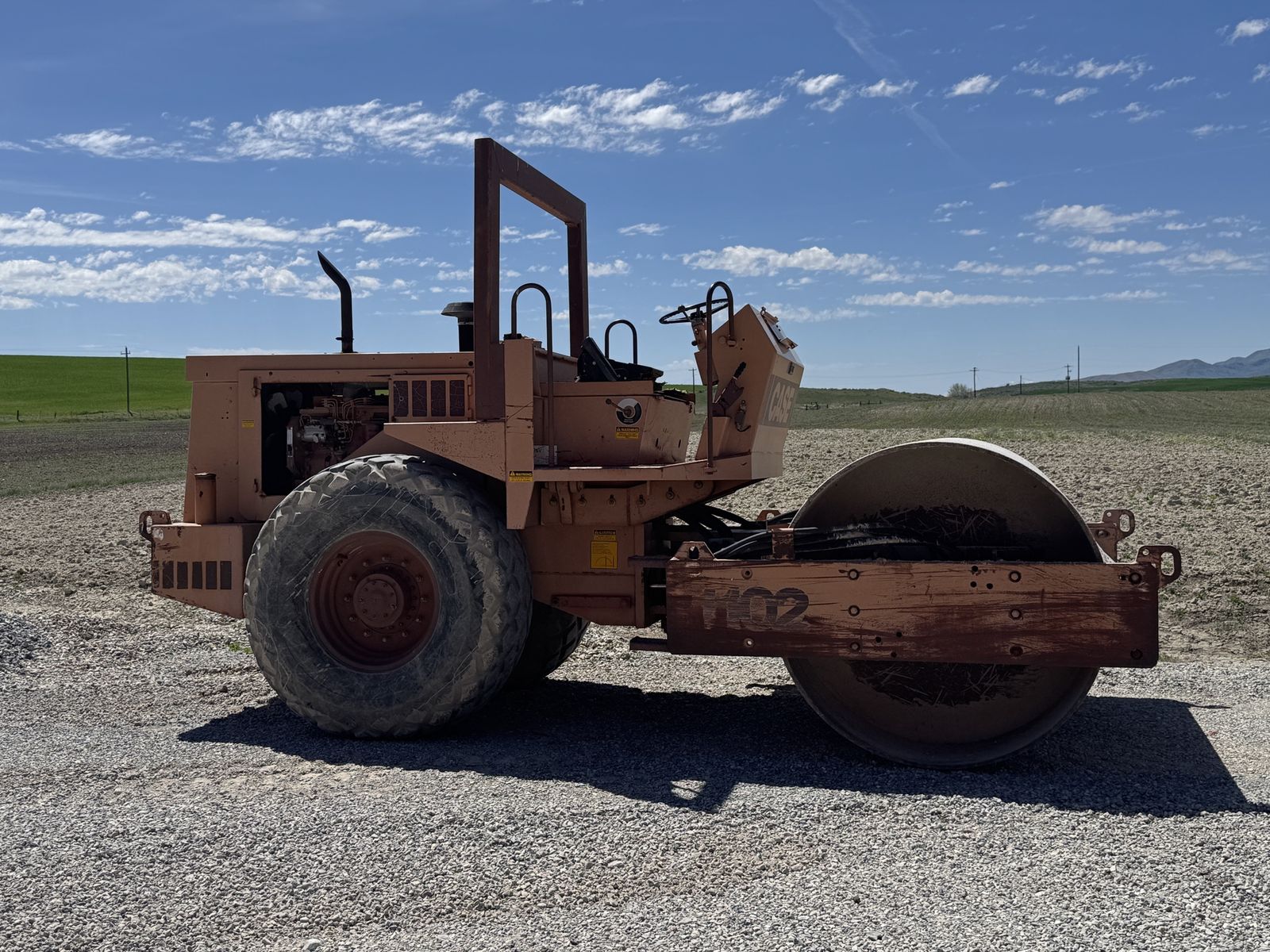 CASE Vibromax 1102 Single Drum Vibratory Roller Compactor