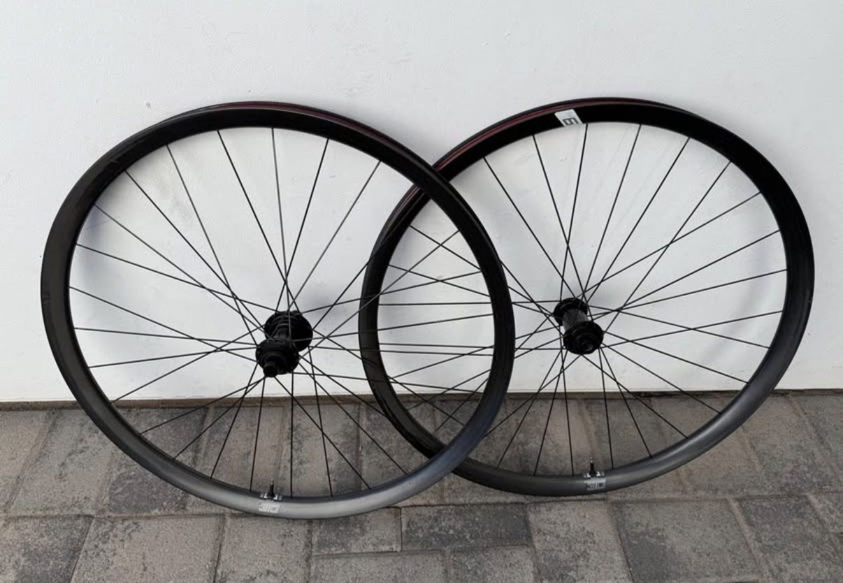 Like new Enve 630 Carbon Wheels , Boost, 29