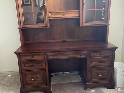 Traditional Wooden Executive Office Desk with Hutch and Glass Cabinets