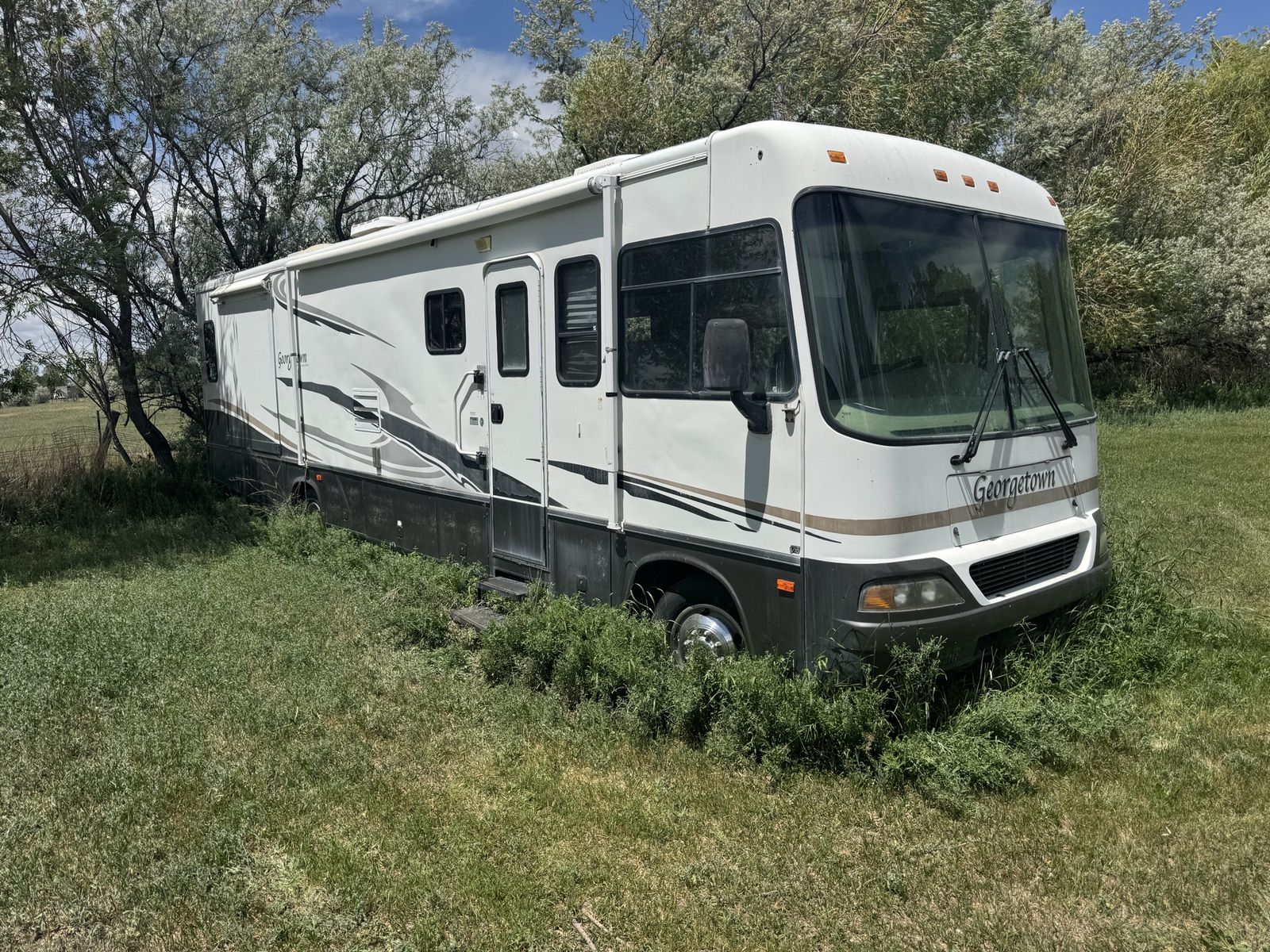 Georgetown Class A Motorhome - Great Project RV, Sleeps 6+, Needs Work, AS-IS