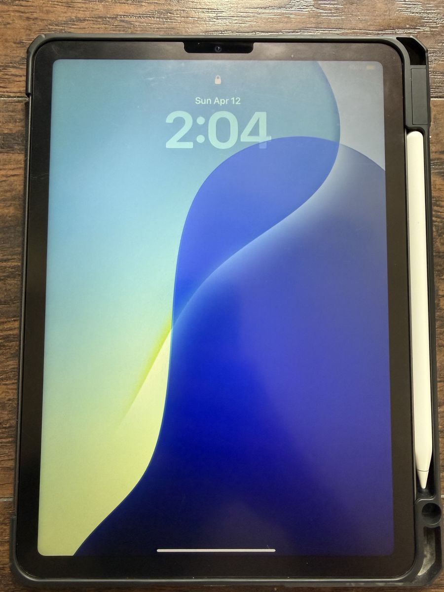 iPad Air 5th Gen w/ Apple Pencil