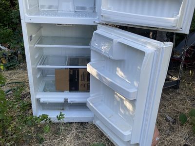 Refrigerator