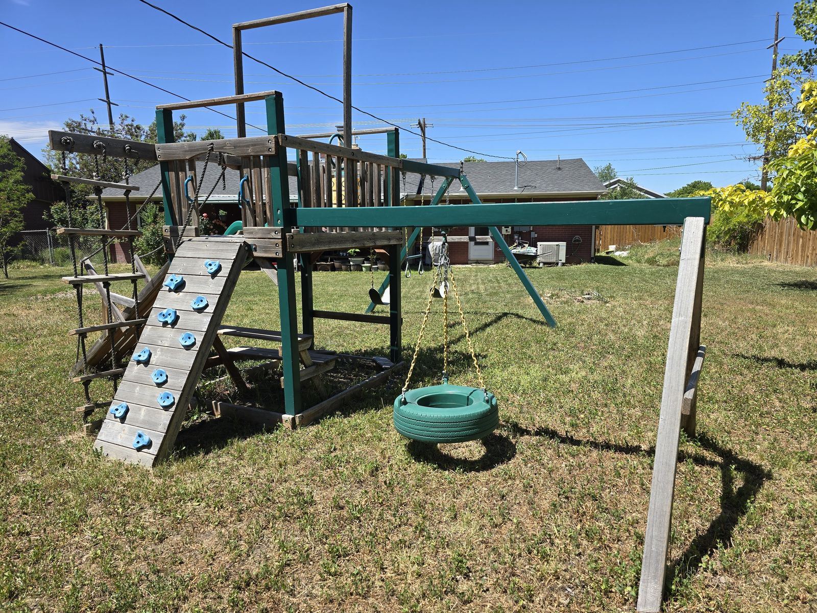 Main image 3