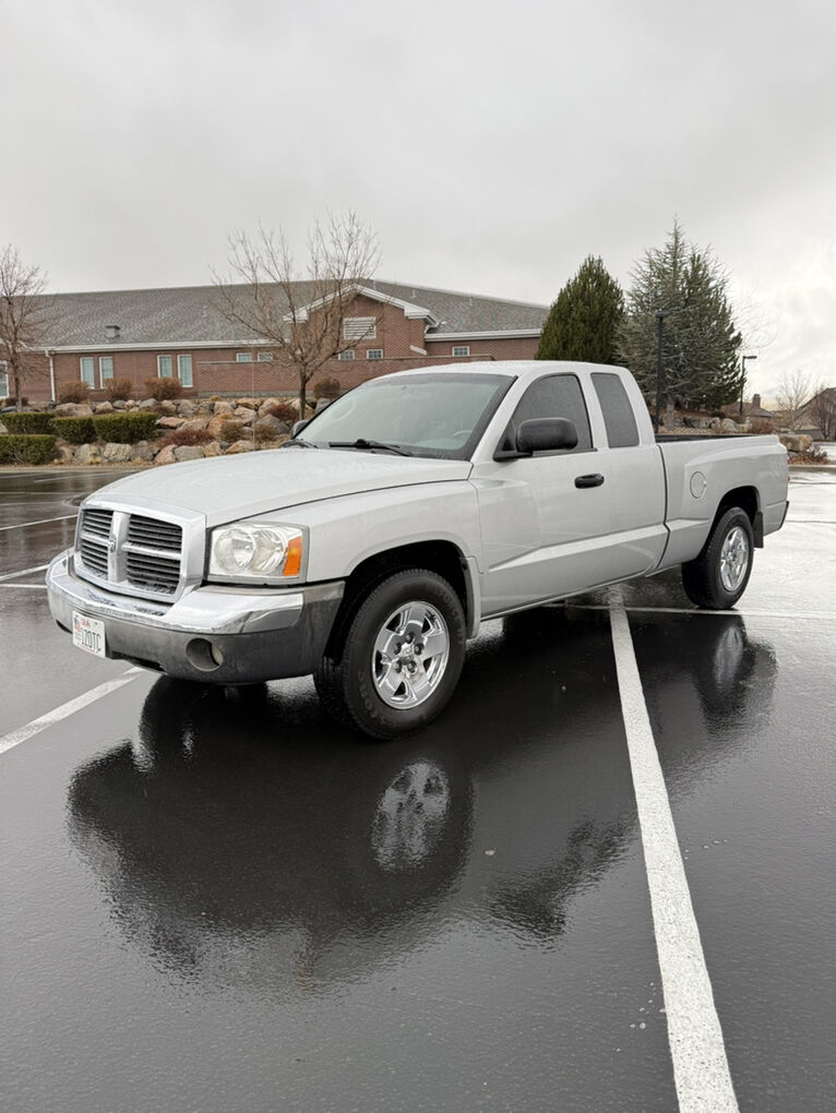 2005 Dodge Dakota SLT