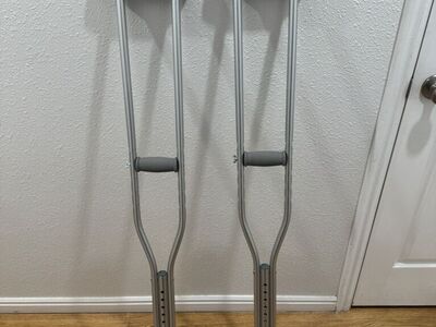 BodyMed Aluminum Crutches 5'2-5'10