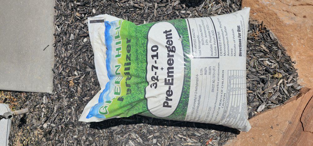 50lb bag of Green Hills Lawn 32-7-10+Pre-Emergent