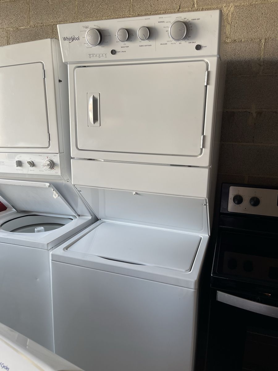 WHIRLPOOL ELECTRIC STACKED WASHER DRYER COMBO
