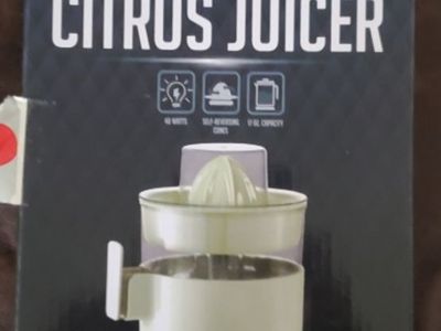 Electric Citrus Juicer
