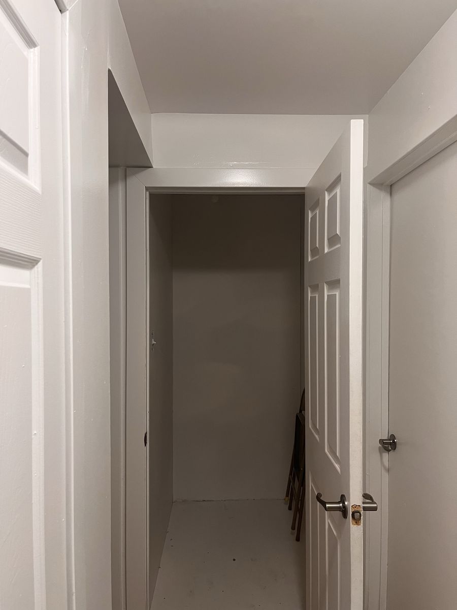 Main image 12
